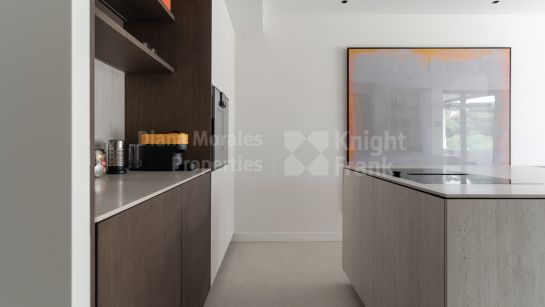 Zweistöckiges Penthouse zum Verkauf in Jardines de las Fuentes, Puerto Banus