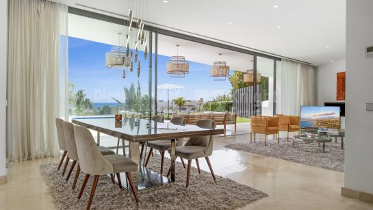 Villa for sale in La Alqueria, Benahavis