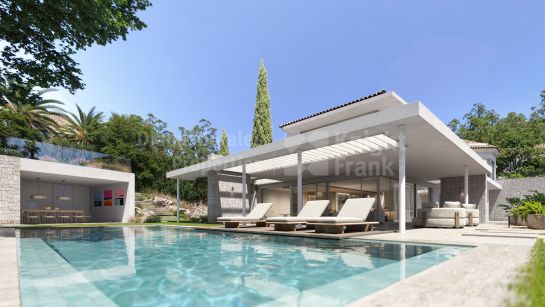 Villa for sale in El Herrojo, Benahavis