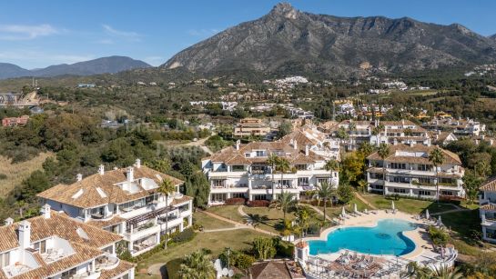 Zweistöckiges Penthouse zum Verkauf in Monte Paraiso, Marbella Goldene Meile