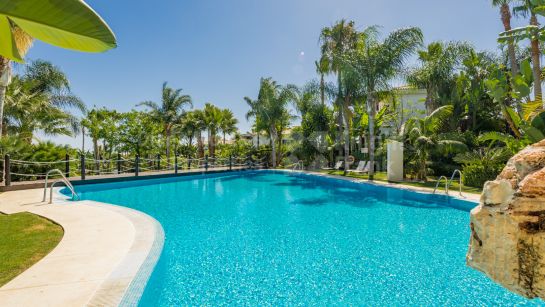 Вилла на продажу в Lomas de Magna Marbella, Золотая Миля