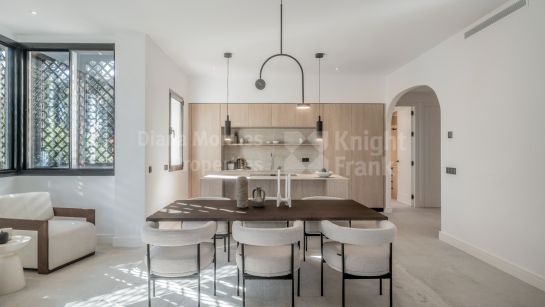 Apartamento Planta Baja en venta en Altos Reales, Marbella Milla de Oro