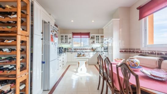 Apartamento en venta en Les Belvederes, Nueva Andalucia