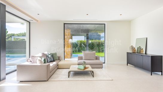 Villa zum Verkauf in Cortijo Nagüeles, Marbella Goldene Meile