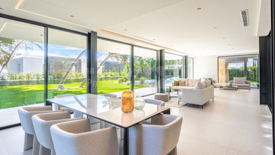 Villa zum Verkauf in Cortijo Nagüeles, Marbella Goldene Meile