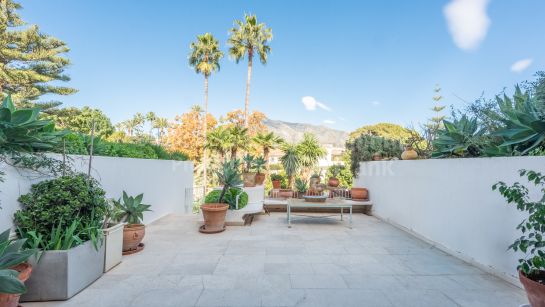 Apartment for sale in Las Terrazas de Las Lomas, Marbella Golden Mile