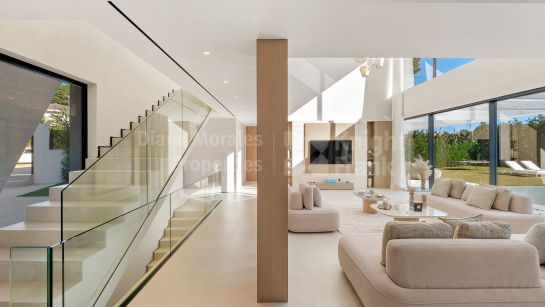Villa zum Verkauf in Los Monteros, Marbella Ost