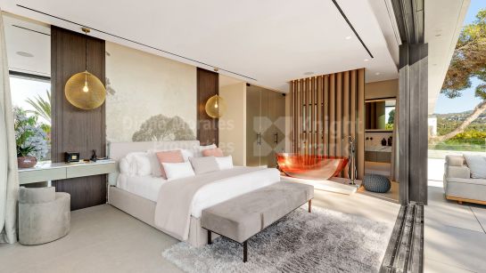 Villa zum Verkauf in Los Monteros, Marbella Ost