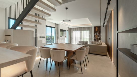 Duplex Penthouse à vendre à Las Lolas, Nueva Andalucia