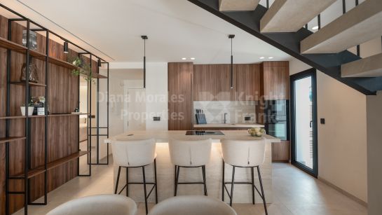Duplex Penthouse à vendre à Las Lolas, Nueva Andalucia