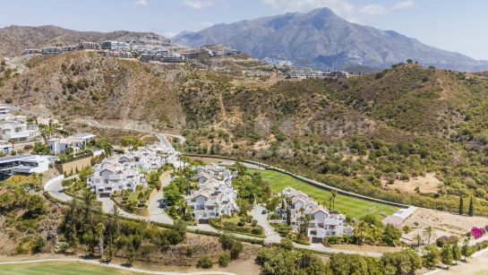 Пентхаус дуплекс на продажу в Lomas de La Quinta, Бенахавис