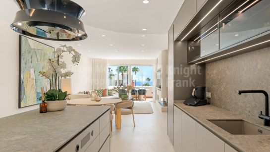 Apartamento en venta en Bahía del Velerín, Estepona Este