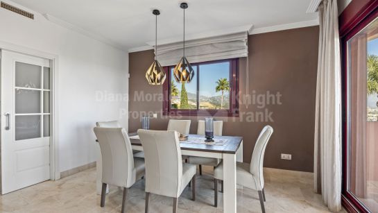 Adosado en venta en Los Jaralillos, Benahavis