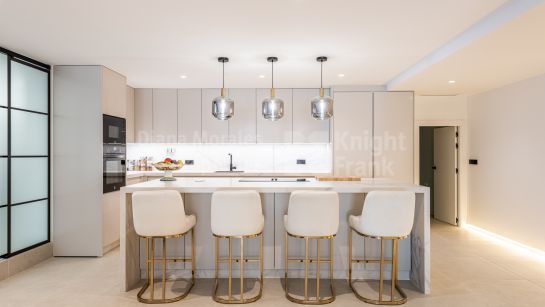 Apartamento en venta en Kings Hills, Marbella Milla de Oro
