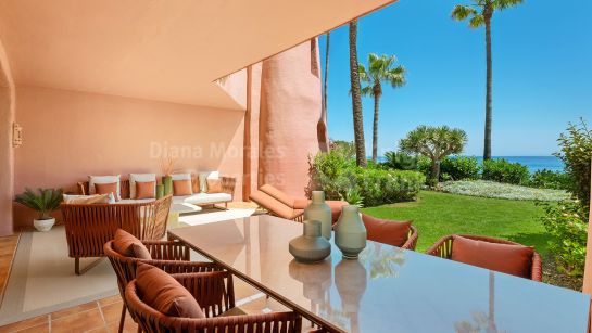Апартамент на нижнем этаже на продажу в Almenara Beach, Восточная Эстепона