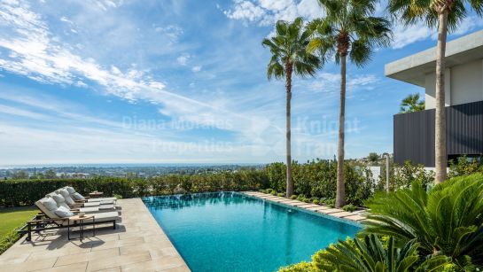 Villa zum Verkauf in The Hills, Benahavis