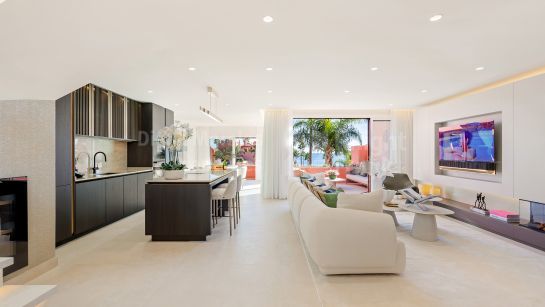 Atico Duplex en venta en Cabo Bermejo, Estepona Este