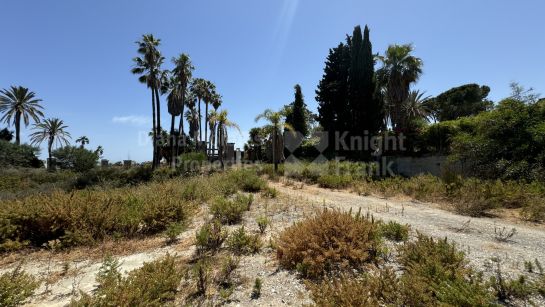 Plot for sale in Atalaya de Rio Verde, Nueva Andalucia