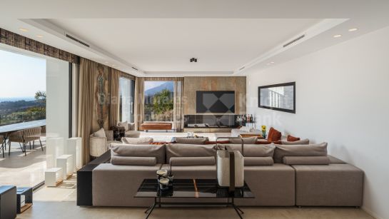 Villa en venta en El Rosario, Marbella Este