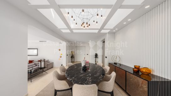 Villa en venta en El Rosario, Marbella Este