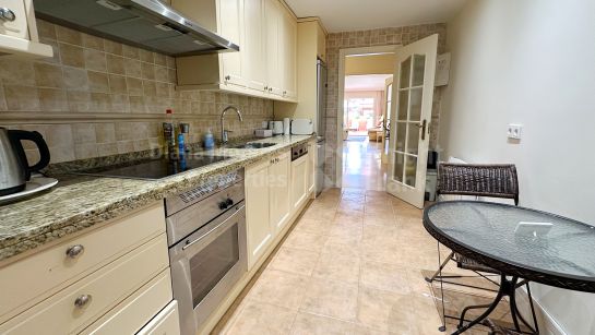 Ground Floor Apartment for sale in El Embrujo Playa, Puerto Banus