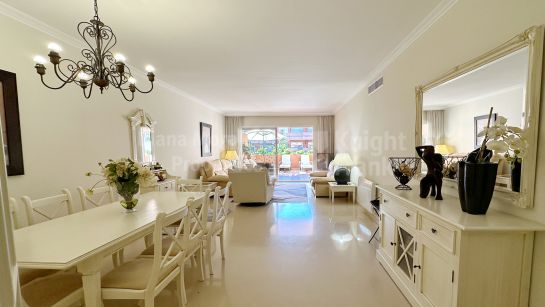 Ground Floor Apartment for sale in El Embrujo Playa, Puerto Banus