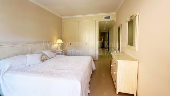 Ground Floor Apartment for sale in El Embrujo Playa, Puerto Banus