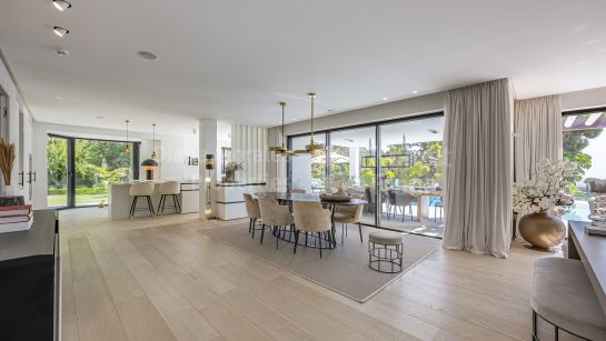 Villa for sale in Cascada de Camojan, Marbella Golden Mile
