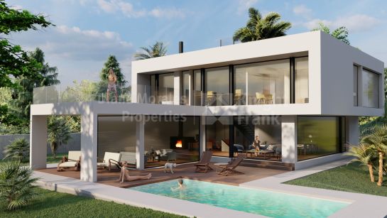 Villa for sale in Elviria, Marbella East