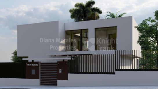 Villa for sale in Elviria, Marbella East