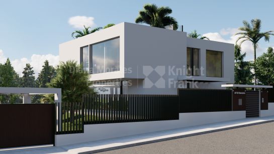 Villa for sale in Elviria, Marbella East