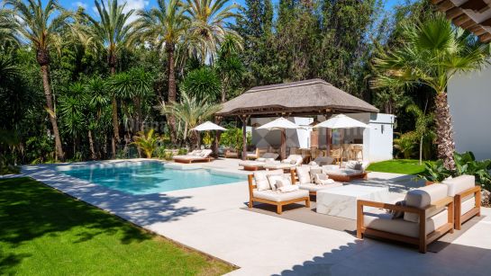 Вилла на продажу в Las Brisas, Новая Андалусия