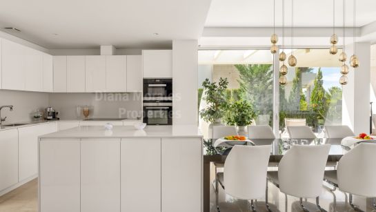 Villa for sale in Marbella East, Marbella