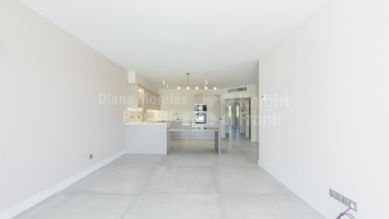 Apartment for sale in Los Granados, Puerto Banus