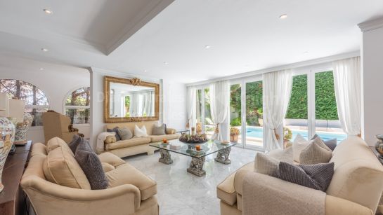 Villa for sale in Los Monteros, Marbella East