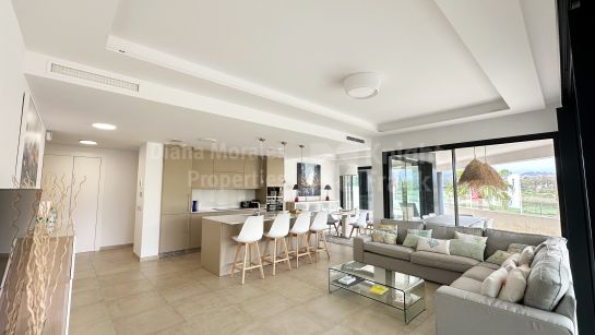 Apartamento en venta en El Campanario Hills, Estepona Este