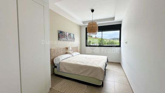 Apartamento en venta en El Campanario Hills, Estepona Este