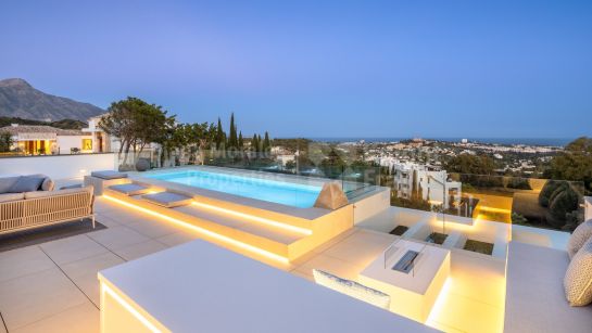 Villa zum Verkauf in El Herrojo, Benahavis