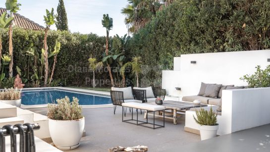 Вилла на продажу в Marbella Country Club, Новая Андалусия