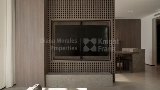 Ático en venta en Alcazaba Beach, Estepona Este