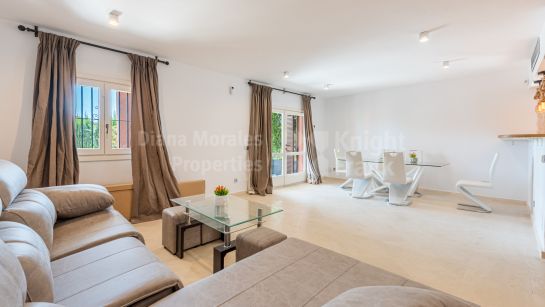 Villa zum Verkauf in Marbelah Pueblo, Marbella Goldene Meile