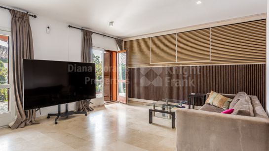 Villa zum Verkauf in Marbelah Pueblo, Marbella Goldene Meile