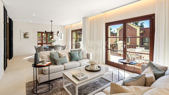 Villa for sale in La Capellania, Marbella Golden Mile