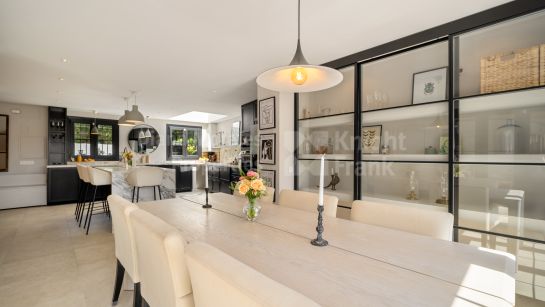 Town House for sale in Marbella Hill Club, Marbella Golden Mile
