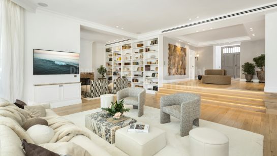 Villa en venta en Las Brisas, Nueva Andalucia