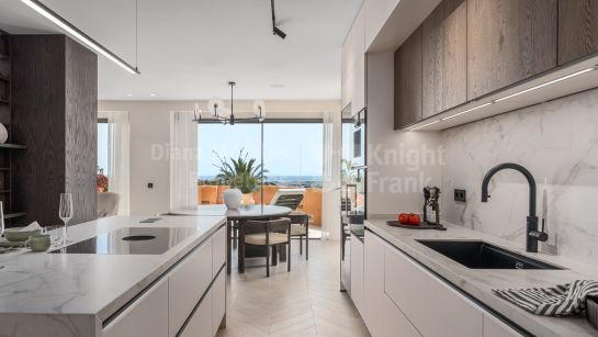 Apartment for sale in Les Belvederes, Nueva Andalucia