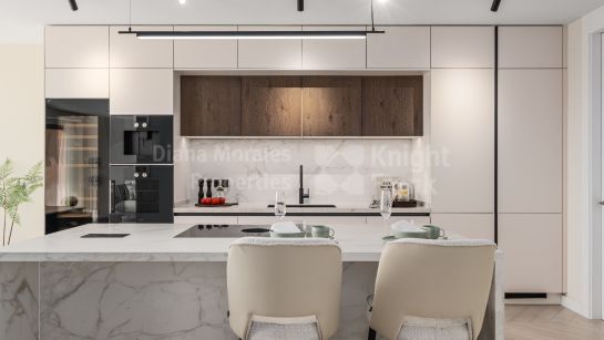 Apartment for sale in Les Belvederes, Nueva Andalucia