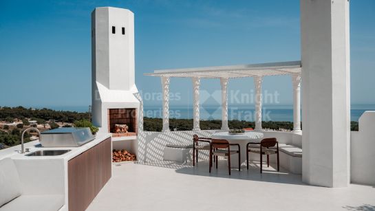 Zweistöckiges Penthouse zum Verkauf in Jardines Colgantes, Marbella Goldene Meile