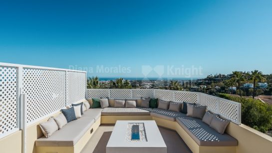 Town House for sale in La Quinta Hills, Benahavis