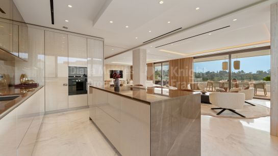 Zweistöckiges Penthouse zum Verkauf in Epic Marbella, Marbella Goldene Meile